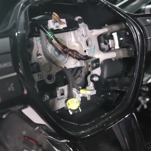 Replacing AirBags On 2025 Honda Civic #airbag #hondacivic #cars #howto