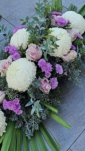 242K views · 5K reactions | Priča koja grije srca! Goričanka je ostatke cvjetnih aranžamana odlučila pokloniti onima koji si ih ne mogu priuštiti. #voyohr #cvijece #aranzmani #rtldanas #nethr | Net.hr | Facebook