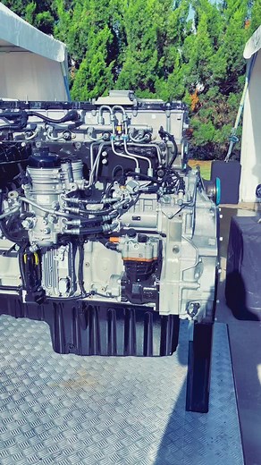 Detroit DD16 Engine: 600HP Power and 2050 FT.LB Torque