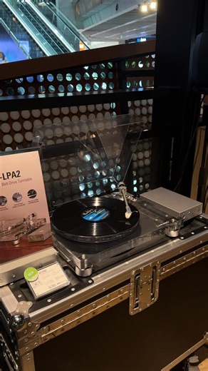 Audio-Technica S.E.A. on Instagram: "A $2,000 Turntable Built for Pure Analog Sound 🎶 Experience the AT-LPA2 at our store today! 📍Audio-Technica Listening Treehouse Funan Mall #03-K10 #AudioTechnica #ATLPA2 #Turntable #RecordPlayer #alwayslistening #Vinyl #Analog #Music"