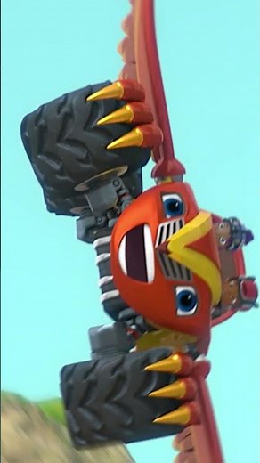 Blaze y los Monster Machines | ¡Blaze se transforma en un HALCÓN! #shorts