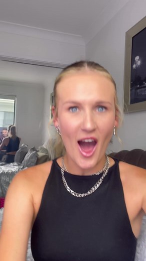 Letting My Friends Choose My Dates | Tinder Dating Experiment