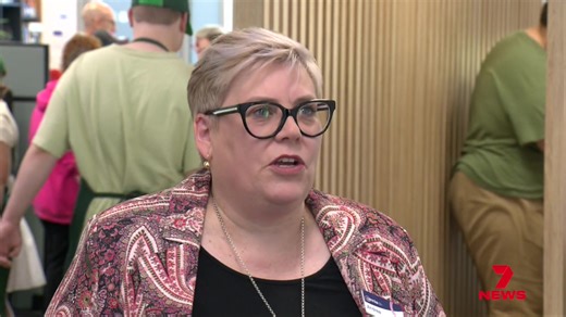 A new supermarket is helping Wagga locals bag more than just groceries. 'Mini Woolies' is not designed for shoppers, but for students learning the ropes of retail. | 7NEWS Riverina