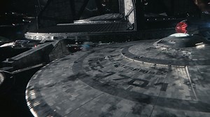 星际迷航 与机器人一起维修企业号星舰长镜头 Starbase 1空间站内部自然地形