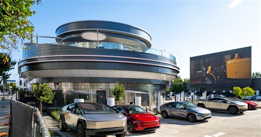 Tesla Diner, Drive-In Opens in Hollywood