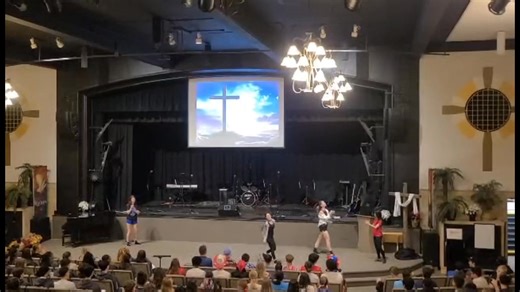 The Class of 2025 outdid themselves with this year's Senior Chapel! It was a beautiful morning filled with worship, games, teacher appreciation, testimonies, and the senior video. We're truly thankful for this class and you will all be missed next year. #finneylife | The Charles Finney School