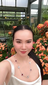 Cô ấy – mạnh mẽ ở bên trong, dịu dàng ở bên ngoài… như viên kim cương vừa sắc lạnh vừa lấp lánh yêu thương. #Kimberly | Kimberly - Diamond Jewelry