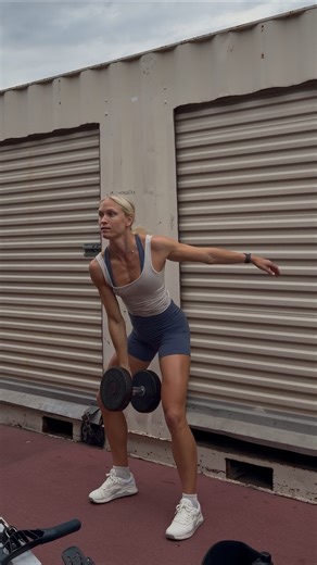 Workouts by Winter | WORKOUT DETAILS⬇️ Start 2026 off with a bang with this high intensity full body workout! “Traveling 26” 6 rounds: - 12 calories... | Instagram