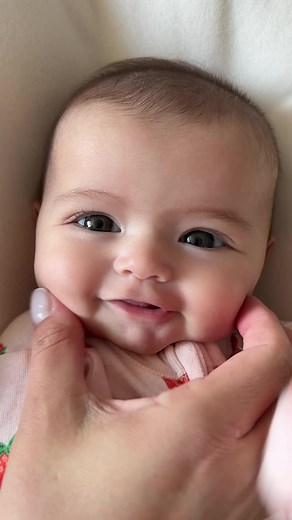 Adorable Baby Video: Baby Talking in Cute Language