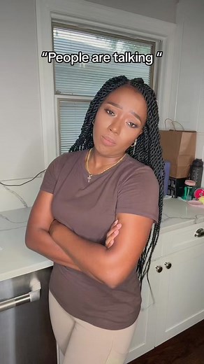 Let them talk ooooooo #MomsofTikTok #ghanatiktok #talking #bombasticsideeye #fypage #momtok #foryoupage #wonderfulfak