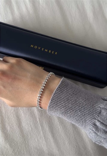 Silver Bracelet for a Pretty Look