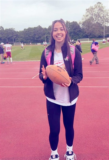 you won’t find me in the bleachers!📣🏈 #cheerleader#football#sideline | Bella And The Bulldogs