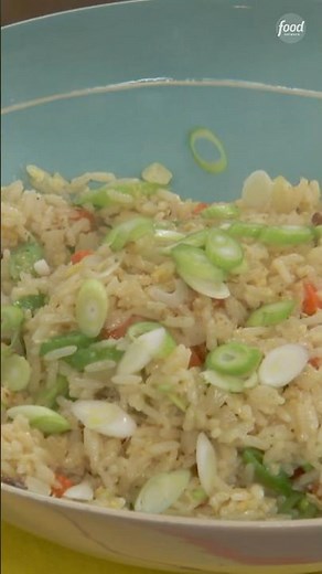 How to Make Jet Tila's Bacon and Egg Fried Rice | Food Network
