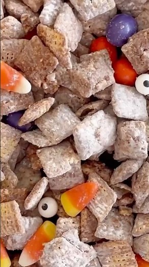 💜HALLOWEEN PUPPY CHOW💜