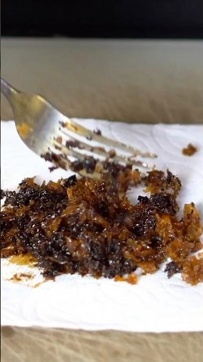 Dry vs Wet Hookah Tobacco: How Moisture Impact Flavor & Smoke Quality