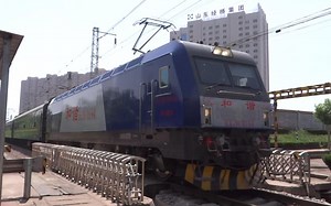 前弓双源HXD3C0194牵引7053次过分相