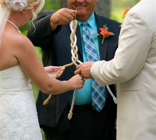 3 fold cord wedding ceremony | Honestweddingadvice.com