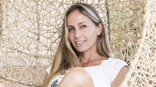 El destape de Gisela Dulko: la extenista posó con una bikini ultra diminuta y presumió su figura desde todos los ángulos
