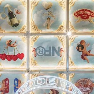 These five retail spaces stray away from cookie-cutter store design and prioritize a location-specific experience.⁠ ⁠ Learn more about these spaces here: https://ow.ly/3FeK50TFAIx ⁠ #FRAMERoundup #retaildesign #vernaculardesign #storedesign #interiordesign | FRAME | Facebook