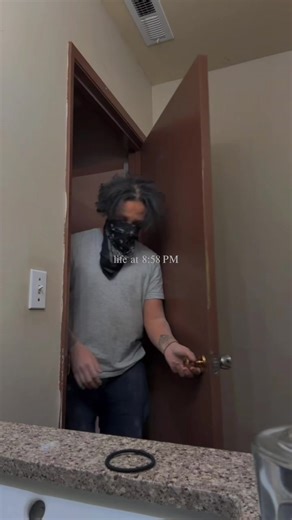 I shocked myself on how smooth this one was 😂 #fyp #foryou #legz | the leg move