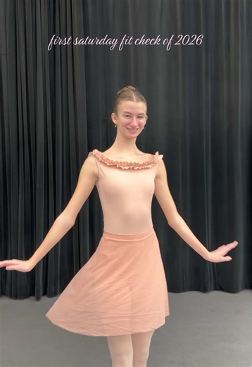 yayayay new leos🩰🩷 @xiaoxiaodesigns @Eleve Dancewear #balletdancer #ballet #fitcheck #ootd #ballerina