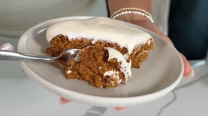 My mom's famous gluten-free pumpkin cake recipe! | Calla’s Clean Eats