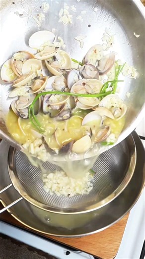 Vongole Pasta #clams #vongole #recipe #pasta #pastarecipe