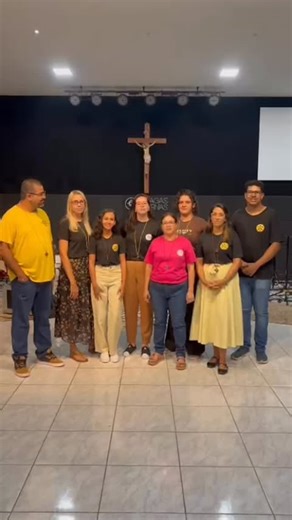 Recar Vazante on Instagram: "Uma voz que clama, uma palavra que transforma. 📖🔥 A Comunidade Católica Chagas Eternas está confirmada no RECAR 2026 para ministrar a Palavra! Prepare o seu coração para ouvir o que o Céu tem a dizer através deste ministério de pregação. Serão momentos de profunda escuta e anúncio do Evangelho. Você está pronto para o que Deus vai falar? @chagaseternas"