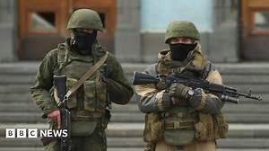 Ukraine orders full military mobilisation over Russia moves