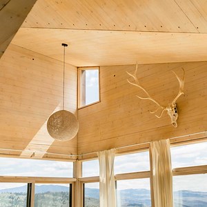 9.8K views · 293 reactions | The Cabin Chronicles explores the architecture, design, and human connection behind beautiful cabins and their surrounding landscapes. These unique places remind us to stop and simply be present in the moment. Stream now on the #MagnoliaApp and discovery+. #MagnoliaNetwork | Magnolia Network | Facebook