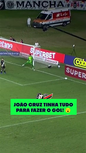 João Cruz misses and loses the chance to tie the game for Athletico Paranaense! 🌪️😳 #BrasileirãoN...