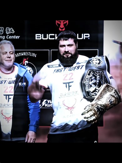 Easy win for Vitaly💪👑 #armwrestling #vitalylaletin #vitalylaletinedit #devonlarratt #fyp