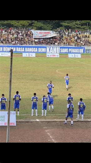 BOOOOMMMMM🔥🔥 Tak terbendung TONRA MUDA berhasil menaklukkan 3 pemain Asing yang diturunkan KAHU FC #bone #beramalcup #sepakbola #tonra #Kahu
