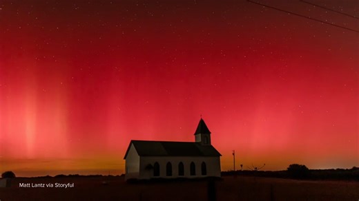 Dazzling waves of color are lighting up the skies coast to coast for the second night in a row in the U.S. Americans from Colorado to Texas are sharing their images of the northern lights display. David Muir reports. https://abcnews.link/doOvozW | ABC World News Tonight with David Muir