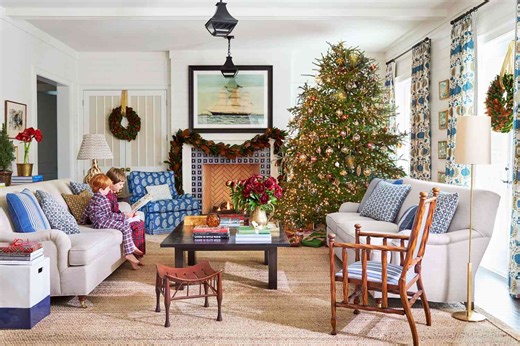 Interior Designer Andrew Howard Adds The Holiday Magic To His Jacksonville Home