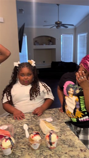 #CapCut thank you @ccsweettreats_ we had praline cake,velvet and strawberry fusion cake,strawberry shortcake,strawberry cheesecake, strawberry shortcake banana we enjoyed it all thank you!!!!!!!#foryou #fyp #foryoupage #fypシ゚viral