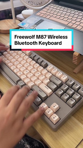 This one is the best keyboard I've ever used so far! Sisipagin ako lalo nito magwork 😍 #keyboard #mechanicalkeyboard #gamingkeyboard #virtualassistant #workfromhome #foryou