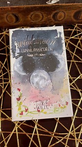 Walk through the month alongside the moon and her cycles with the Wild Moon Lunar Phase Deck. 🌗 This deck consists of 28 cards, one for each day of the lunar cycle. Each card brings you guidance and insight into that specific day in the cycle, giving you mantras & wisdom to help you harness the energy available in that moment. ✨ Shop all our decks at TamedWild.com! 🖤 | Tamed Wild