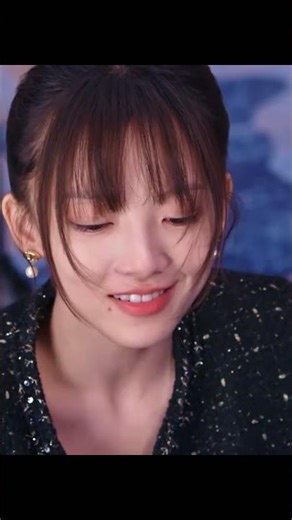 ¡Su secreto ha sido descubierto! #假面迷情 #shorts #cdrama #chinesedrama