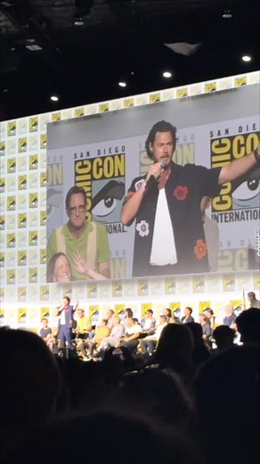 Gil-galad/Benjamin Walker SINGS at San Diego Comic Con 2024 | Movieguide