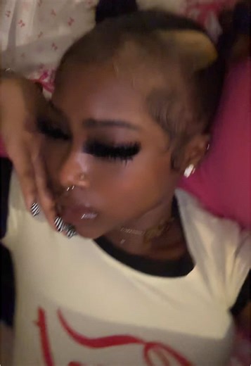 ms.mothermayi (@amiyahle)’s video of bottom lashes