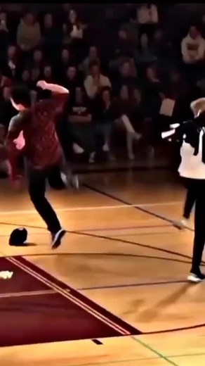 Top 10 Female Anime Characters of 2024 Revealed!