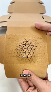 This genius cardboard box ditches foam and fillers by using a smart perforated design to secure items safely. Strong, lightweight, and sustainable—it’s perfect for e-commerce and product shipping. Less waste, lower costs, greener future. 🌍✨ #Innovation #Sustainability #Ecommerce #Packaging #EcoFriendly #fblifestyle | Facts Wiki