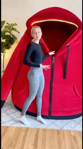 I'm absolutely obsessed with these giant hoodie loungers! 🤯👏