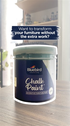 Everything you need to know about Chalk Paint – from surfaces to sealing! Watch this before you start your next DIY project! Don’t miss the bonus tip at the end! #Bluebirdarts #chalkpaint #chalkpaintedfurniture #diyprojects #artistsoninstagram | Bluebird Arts