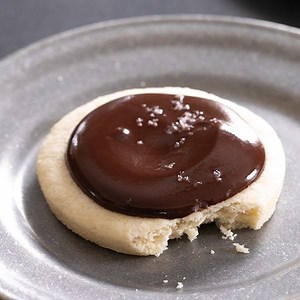 22K views · 143 reactions | These cutout almond flour sugar cookies will hold any shape you like so you can celebrate any holiday and still eat grain free! | Gluten Free on a Shoestring | Facebook