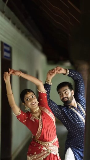 INDIAN CLASSICAL DANCE & ART🇮🇳 on Instagram: "🌸💃🌸💃 Dancers @akshaya__udayakumar & @abishek_udayakumar_ 🌸💃🌸💃 🎶 Minsara Kanna 🎶 ✨ When two non-Bharatanatyam dancers want to do Bharatanatyam because of this song ✨ 🥰 DC: @renjinikunju Thank you chechi for helping us to do this video 🥰 🥰 VC: @amalcinematographer 🥰"