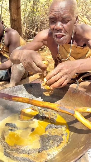 African Elder’s Bush Cooking | Pure Survival Life in the Wilderness.#shorts #cooking