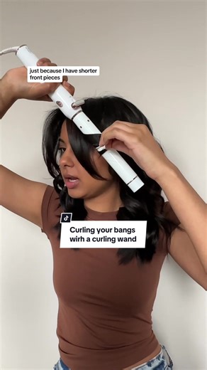 Tutorial: How to Curl Curtain Bangs with a Wand