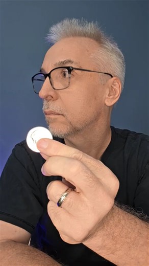 Magic coin trick #magician #magictrick